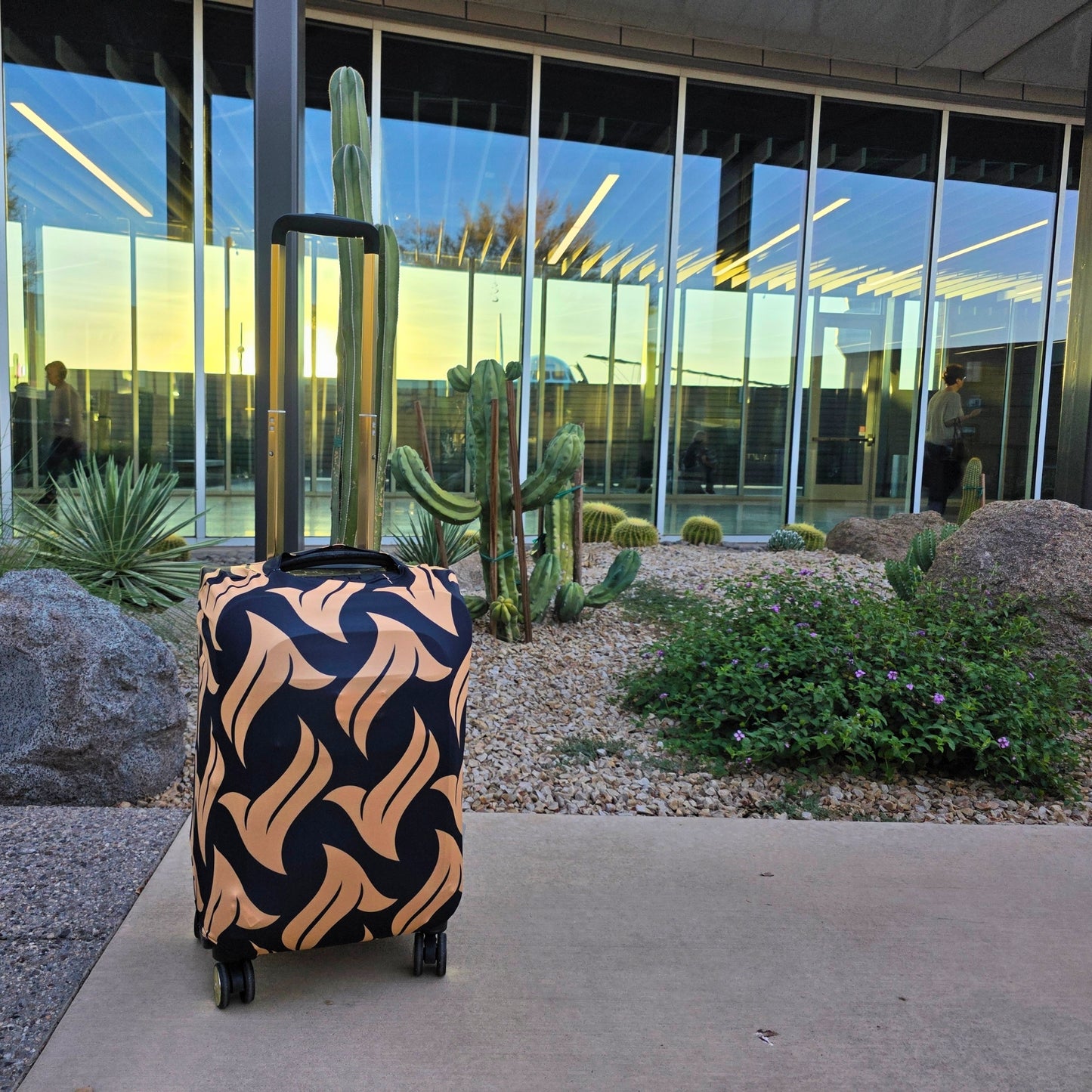 Snowbird Anywear Jet Set Signature Luggage Cover